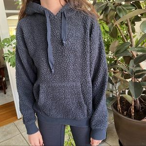 American Eagle navy fleece hoodie